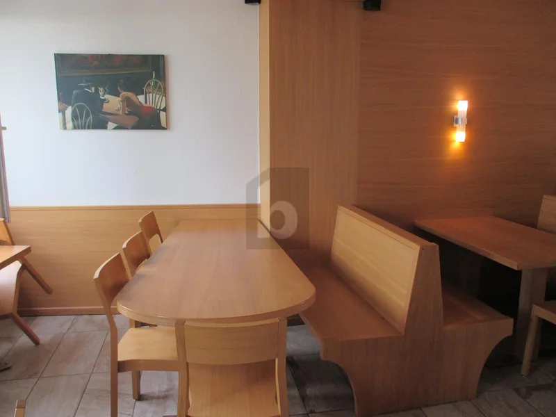 Gewerbe 2 Zimmer in Glarey — photo 4