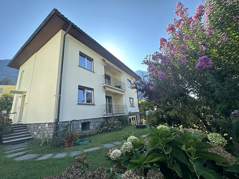 House / Villa 8 rooms in Vallone