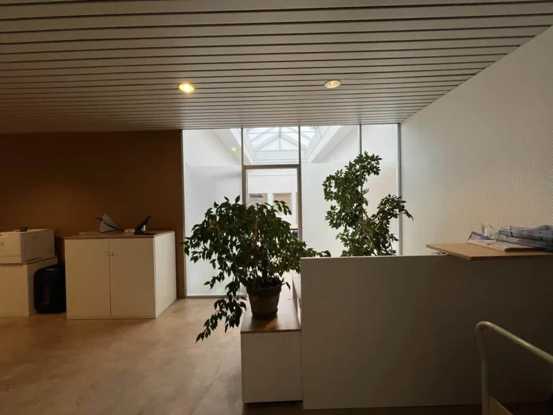 Commercial 18 rooms in Budron — 3