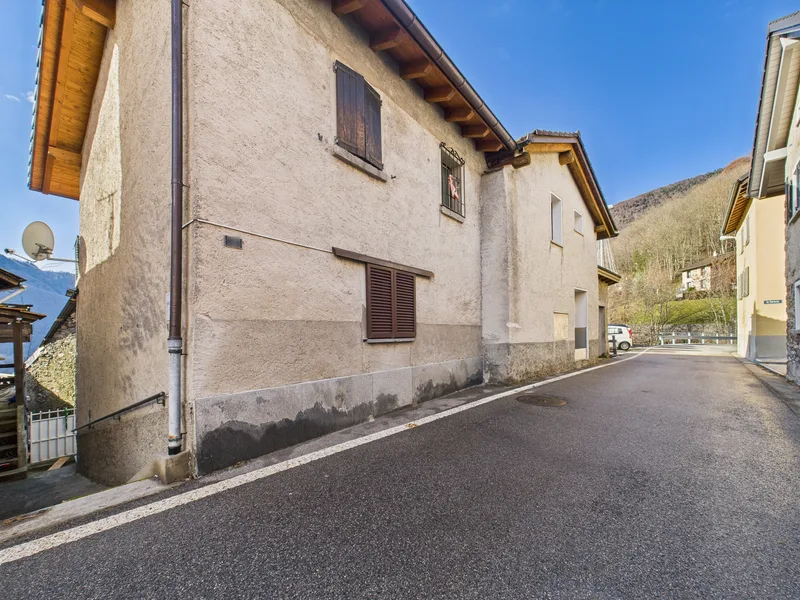 House / Villa 3.5 rooms in Melera, Sant'Antonio (Val Morobbia)