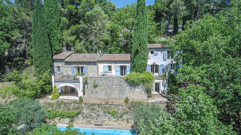 Maison / Villa 4 pièces à Ménerbes