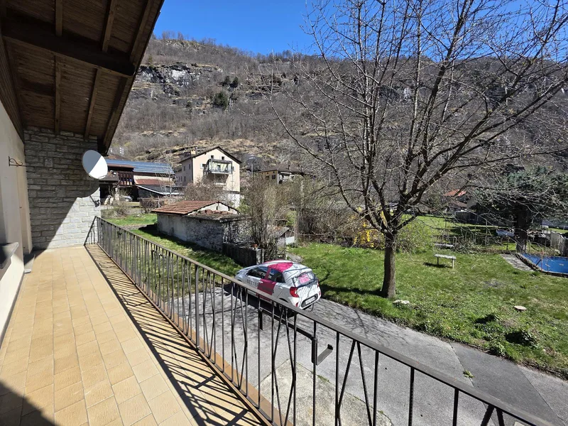 House / Villa 5.5 rooms in Faido — photo 4