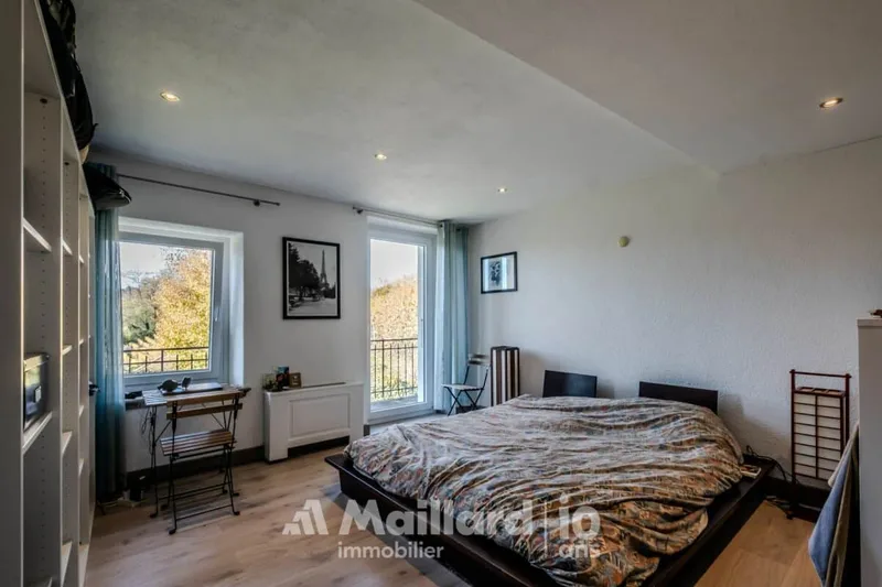 House / Villa 11 rooms in Lavigny — 12