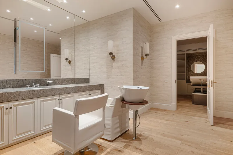 House / Villa 7 rooms in The Bishops Avenue — 11