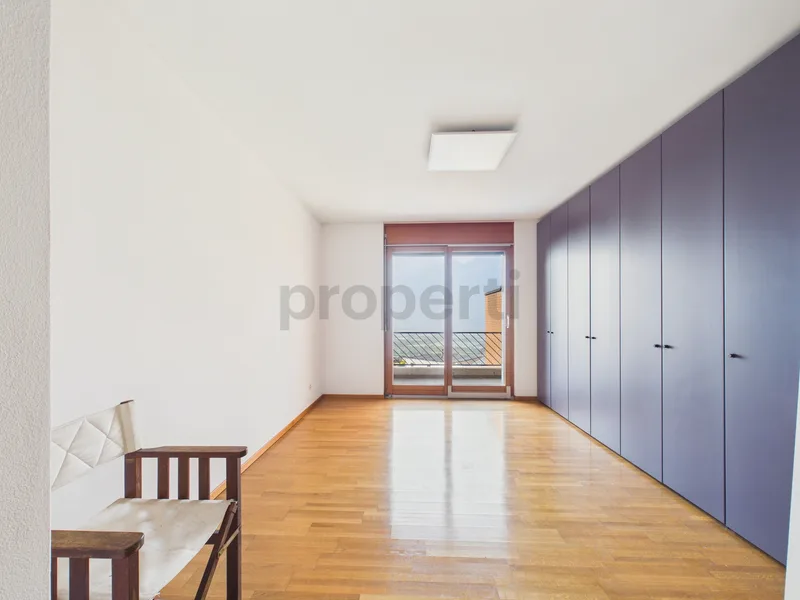 House / Villa 5.5 rooms in Sant'Antonino — 8