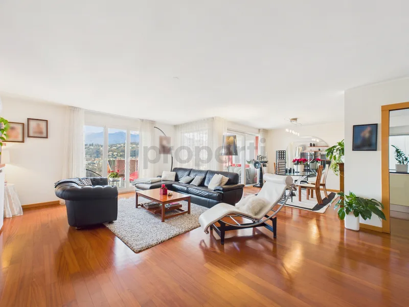 Maison / Villa 6.5 pièces à Davesco-Soragno — 2