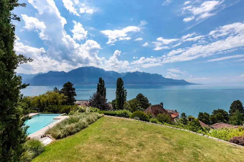 Maison / Villa 12 pièces à Montreux — 2