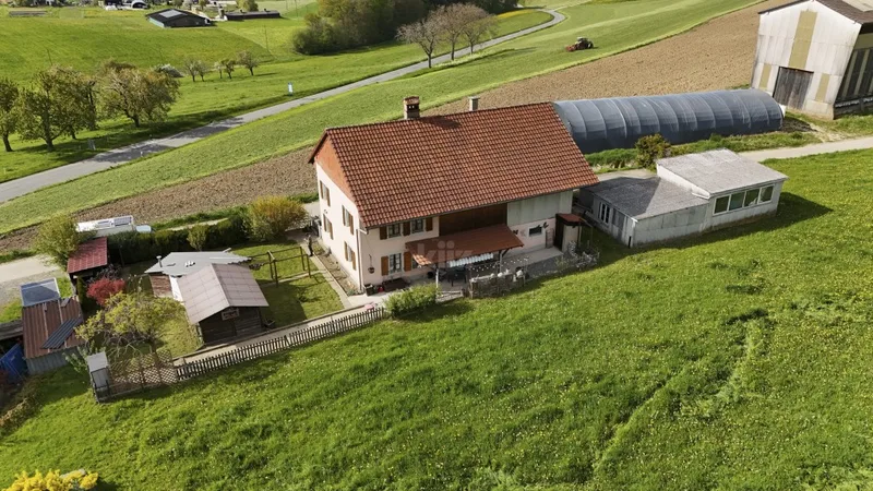 House / Villa 5 rooms in Valbroye