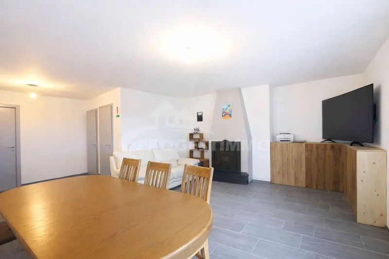 Maison / Villa 6.5 pièces à Issert