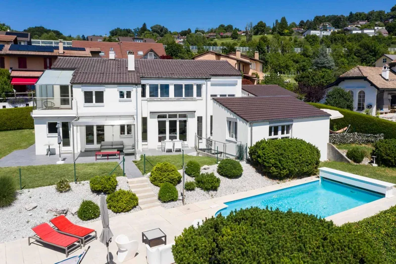 House / Villa 11 rooms in Lutry