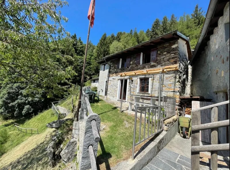 Maison / Villa 2.5 pièces à Gambarogno — photo 3