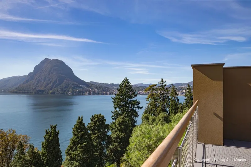 Maison / Villa 7 pièces à Castagnola