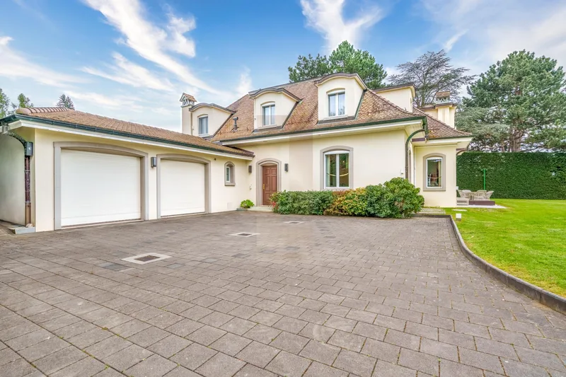 Maison / Villa 7 pièces à Corsier — photo 4