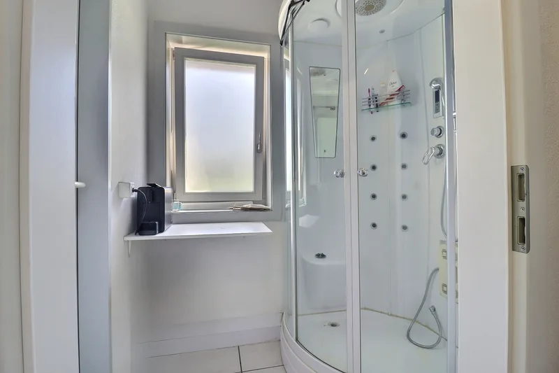 Commercial 3.5 rooms in Courtepin — photo 8