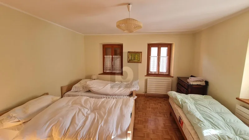 House / Villa 9 rooms in Acquarossa — 4