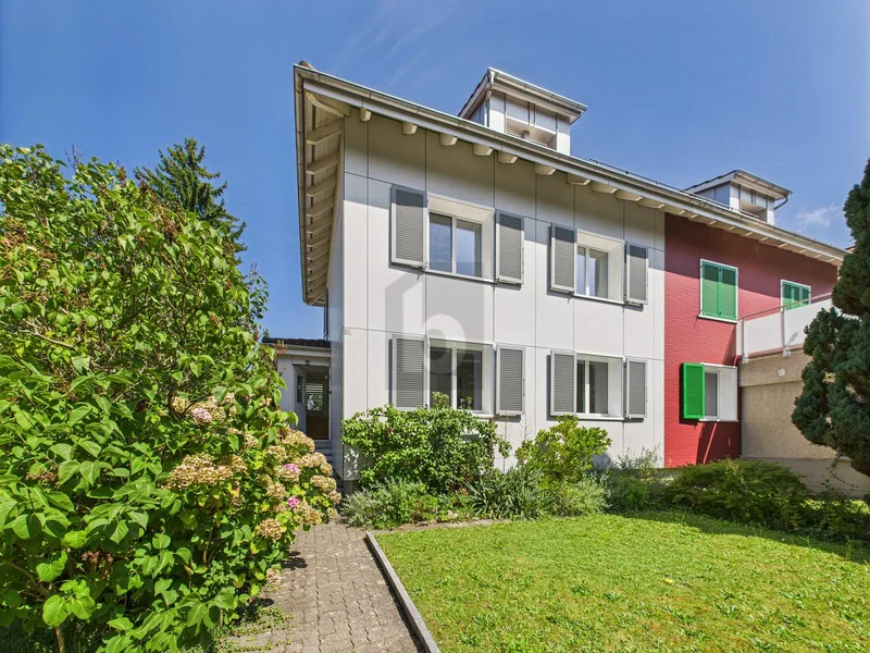 Maison / Villa 4.5 pièces à 2 Fächer