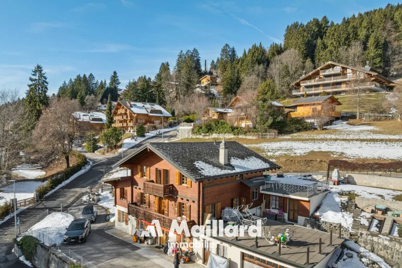 Maison / Villa 9 pièces à Chesières