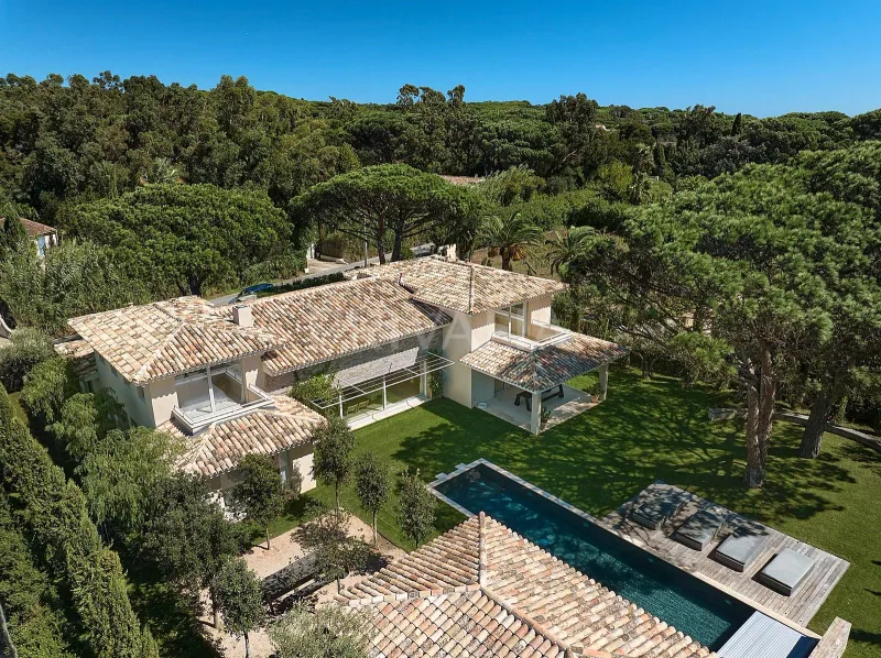 House / Villa 9 rooms in Saint-Tropez — 4