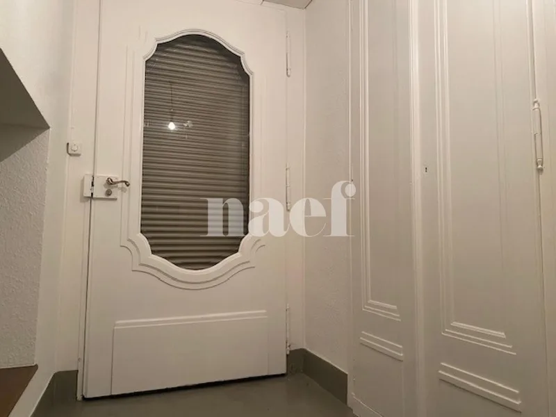 Commercial in Genève — 3