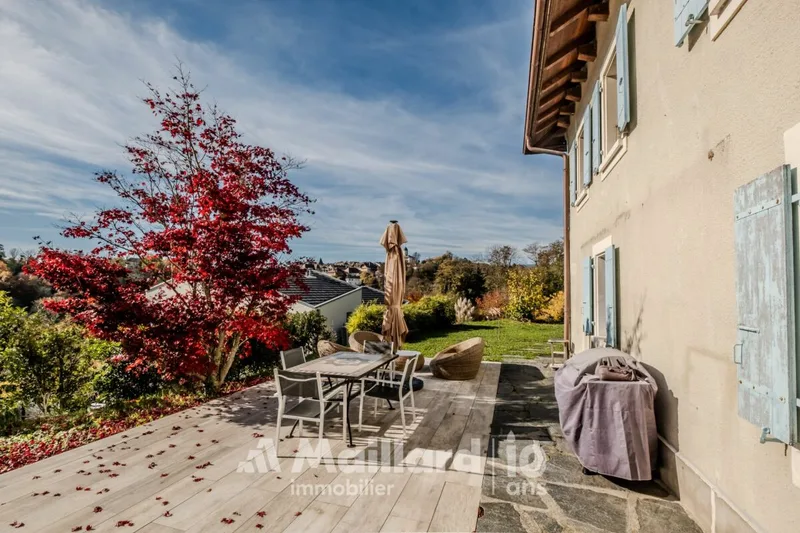House / Villa 11 rooms in Lavigny — 5