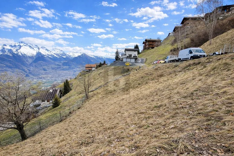 Terrain à Clèbes