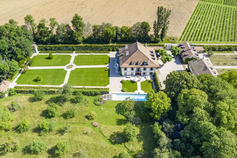 House / Villa 23 rooms in Meinier — 4