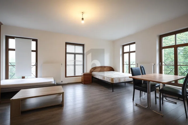 Building 41 rooms in Huttwil — 2