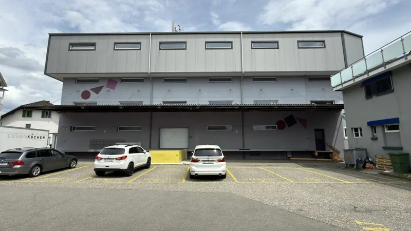 Commercial in Niederbipp — 3