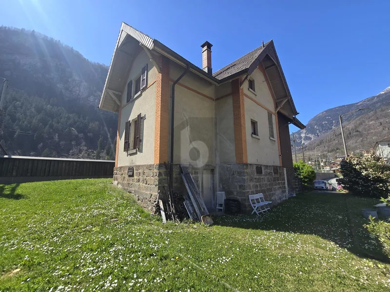 House / Villa 7 rooms in Faido — 3