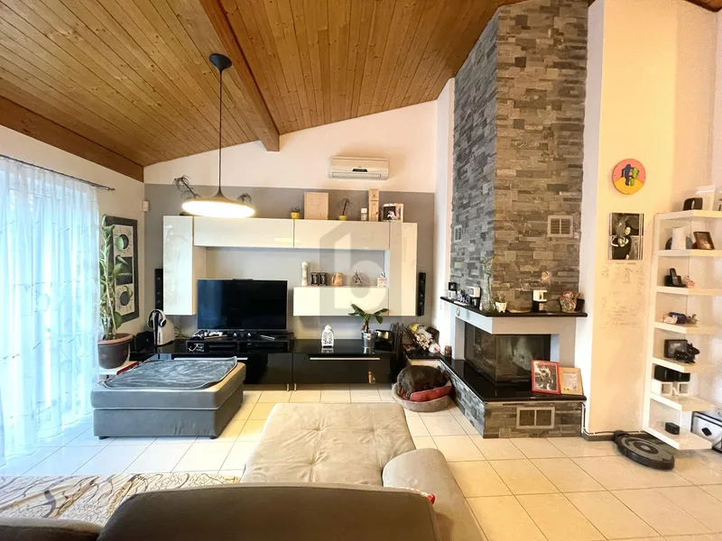 Maison / Villa 9.5 pièces à Novazzano