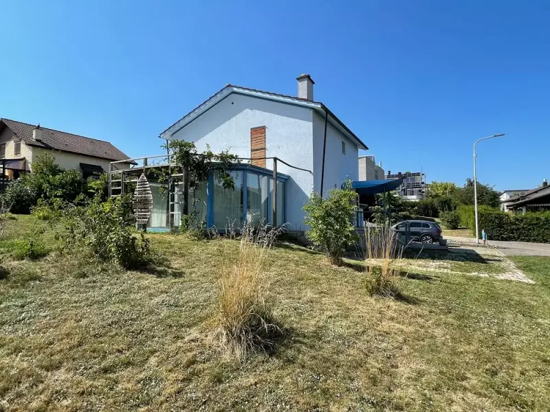House / Villa 4.5 rooms in Courtedoux