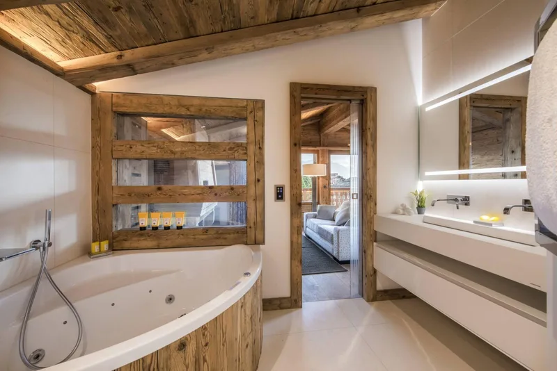 Maison / Villa 9.5 pièces à Centre de la station — 8