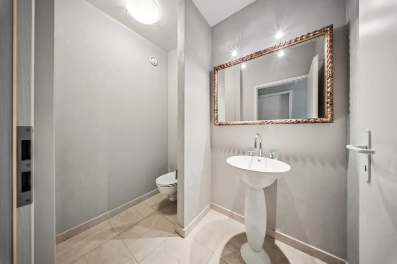Appartement 9 pièces à Florissant — 4
