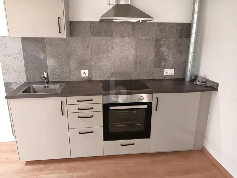 Gewerbe 1.5 Zimmer in Industriegebiet — photo 4
