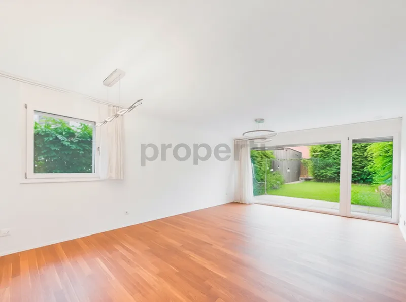 House / Villa 5.5 rooms in Hüttikon