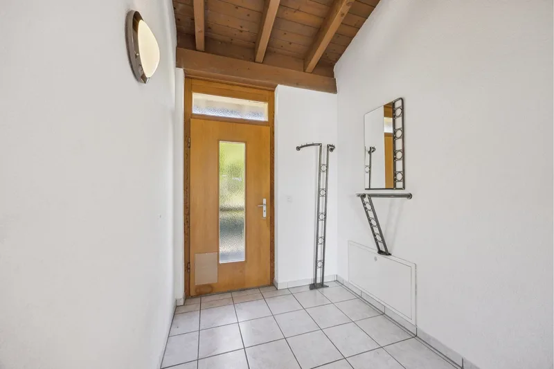 Maison / Villa 8 pièces à Meinisberg — photo 11