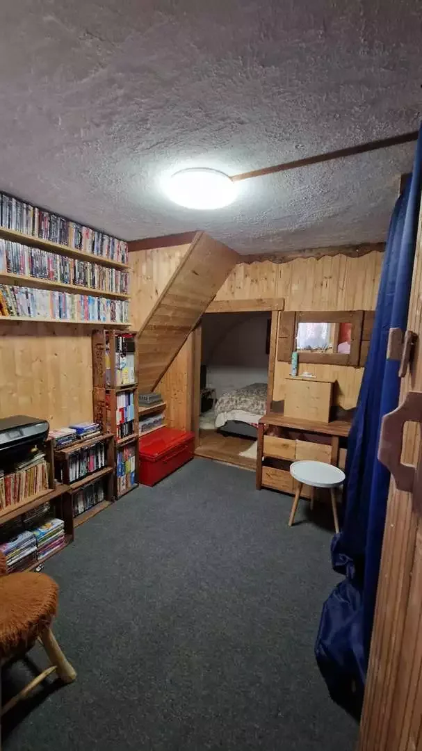 House / Villa 7.5 rooms in Perrefitte — photo 27