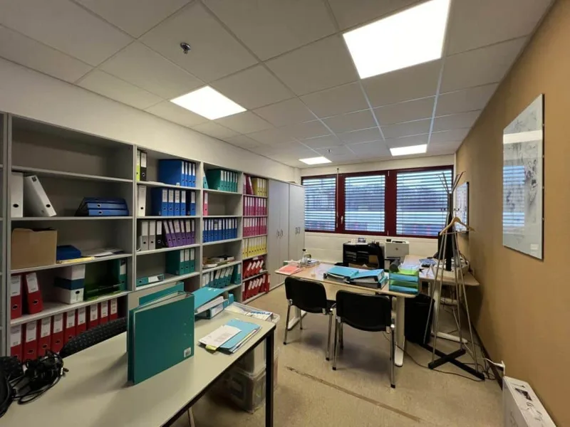 Commercial 18 rooms in Budron — 11