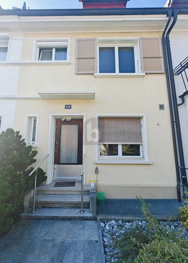 House / Villa 3 rooms in Neubad