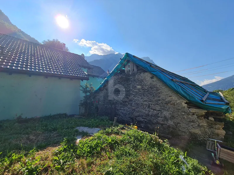 House / Villa 4 rooms in Nucleo di Aquila — 4