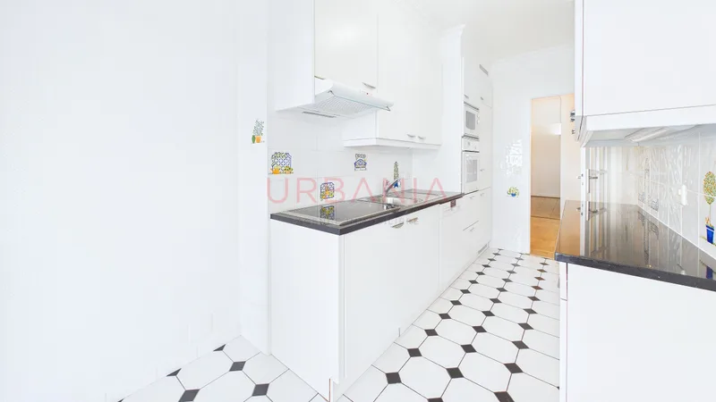Appartement 4 pièces à Eaux-Vives — 9