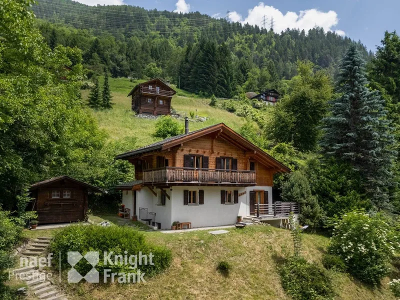 Maison / Villa 4 pièces à Montagnier