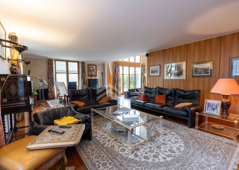 Maison / Villa 8 pièces à Féchy — photo 8