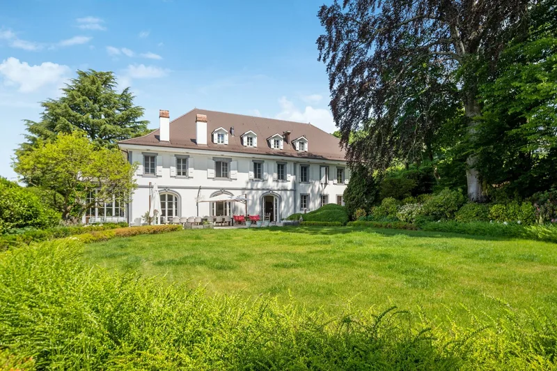 House / Villa 20 rooms in Jouxtens-Mézery