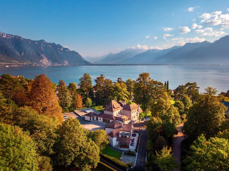 Maison / Villa 21 pièces à Montreux