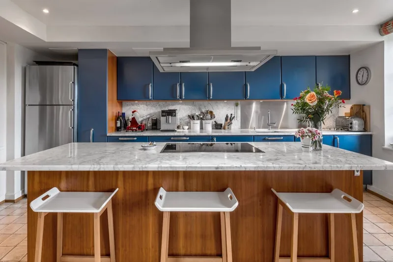 Maison / Villa 21 pièces à Tolochenaz — photo 4