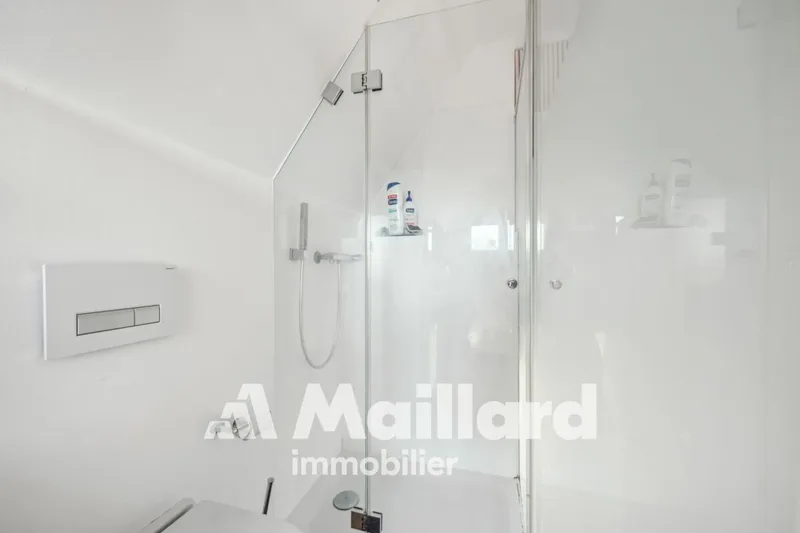 Wohnung 2.5 Zimmer in vieux Bourg — photo 10