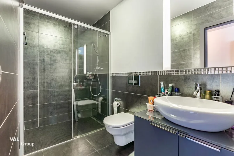 Apartment 5.5 rooms in St-Germain — 4