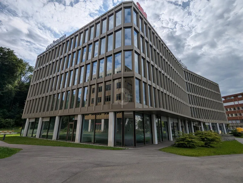 Commercial in Rüschlikon