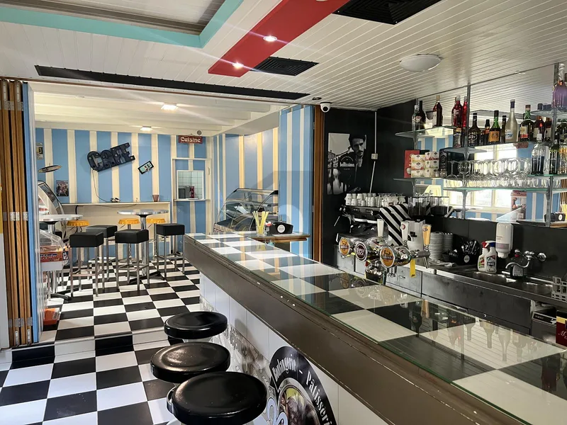 Commercial 3 rooms in zentral